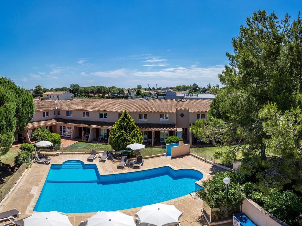 Artemia Aigues-Mortes - Hotel Avec Piscine Bagian luar foto