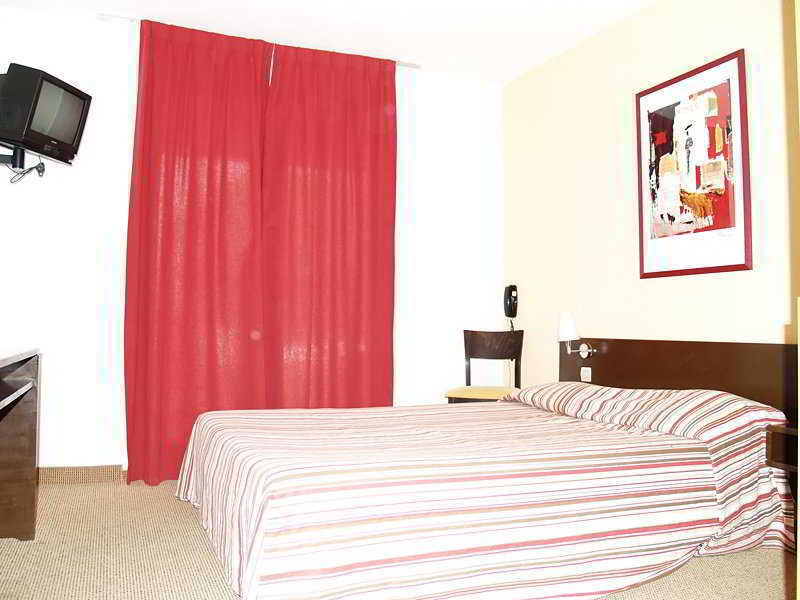 Artemia Aigues-Mortes - Hotel Avec Piscine Bagian luar foto